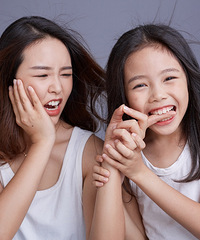 �þ�ϲ��Ů����8�꣬͵͵����׼���������������һ���㻨Ǯ