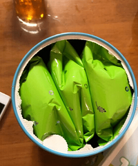 ���۶���С��ʳ�ˣ������ִ࣬�к�����ζ