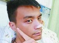 男子长期熬夜加班患胃癌