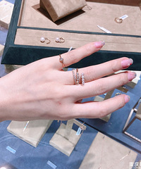 ���С�ڵ���Ʒ��ö���θ�ڣ�ÿ������£��Եø���ͣ������