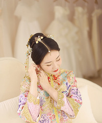 ���������ɫ��������ױ�շ�������Ȧ�󣬴�Ҷ����������ַ