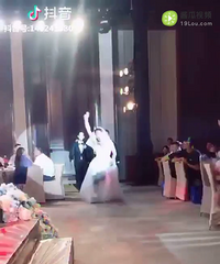 �����������߽������ֳ��ģ��м����е���������һ�����氮��