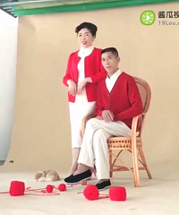 ������Ƭ�ŷ����ȥ����10����ڸ�ĸϥ�»�Ц������