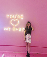 TTǷɫС㡾8½촩ʲô