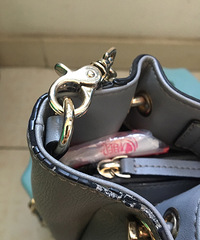 �����²ۣ������ͱ����أ���İ�Ҳ������