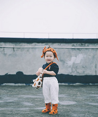 һëձ͸СŮЬӺͰȫԼֹ