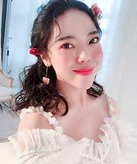 总觉得自己长得不够清纯,却拍出一套少女感十足的美照。