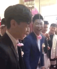 ���ײμӺ��ѻ��񣬵����ɱ���㴩��ȹ���ſ��Ǹ�������������