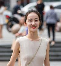 本期街拍最美的小姐姐,你同意吗