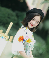 给自己一份20岁的生日礼物,在小区楼下拍了组日系小清新写真