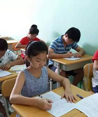 ܲμСԣ޶꼶ˣһ¸õѧУ