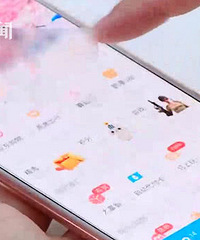 熊孩子拿妈妈手机建百人QQ群还发了万元红包