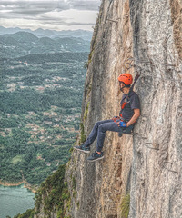 쵽ʩһұ̽շĩȥˡ