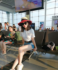 ˵�߾��ߵķ�ϵ���У�4�˻���7000��ӡ���¼���˫��6�ո����Ρ�