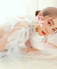 ��ǰ���롰��Ů��һ�ѣ���¼�Լ������õ�����