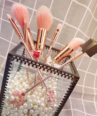 �յ������͵���Ů�ر�����