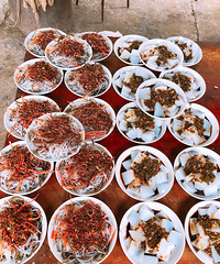 �ش���˸���ˮ�Ӱ�ϯ�������úܼ򵥵��ǻ����ζ���ǳ�����