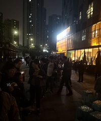 陪朋友买的绿地海外滩高层,价格确实诱人。