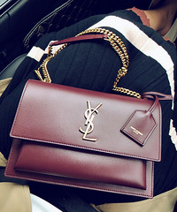 ����ʥ�������հ����ƺ�ɫ��������Ů��ζ