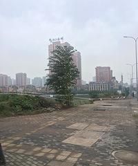 ·������һ����԰����Χ����û��ô���