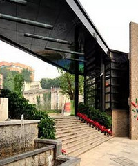 ˺ͽСѧ¥Уǲ˺ͽֵķУ½ѧеˮ