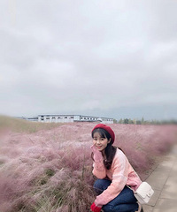 ����ѵ����쾰�㣬����ķ�ɫë�ºͷ�����ɫ�ô���Ӵ