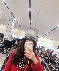 ����ZARA���¿�ñ�ӣ����ÿɰ����������������һ����