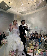 ��������ǧ�𴩼�ֵ800��Ļ�Ь���ޣ�Ь����Ƕ32������ʯ