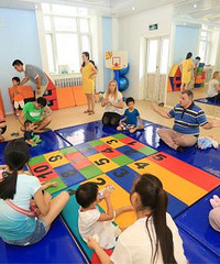 뺣ӱȽϽ˫׶԰۸ڶ٣