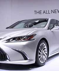 艰难决定选ES300h还是525Li,心水ES外观但是又不甘于佛系开车
