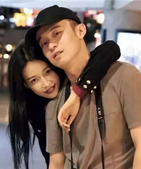 董子健把助理拉黑了……