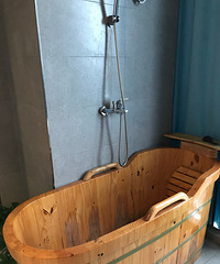 ���ѹ�����е�ͷ�λ������������������ܰ��Ŷ���һ���Ӿ��泩��