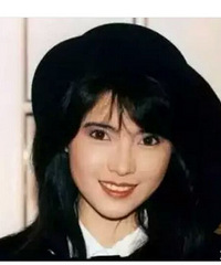 ���Ů�Ǵ�ñ����̫���ޣ�