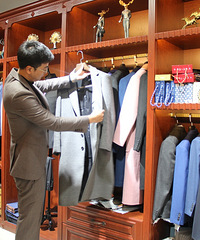 �����кû���2000�໹��һ��һ�Ķ��������û��㣬�ʸл�����