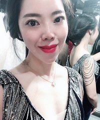 五花八门的Party季来临,试完9件礼服彻底不知道该怎么选了。