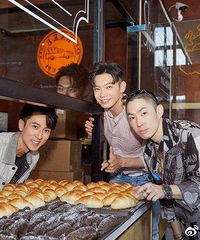 ���������쿪�ĵ꣬���ǹ�ȥ���ң�