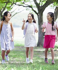 нίΪѧУܱ߽ͨӵ£ѧУѧ