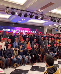 Mini和普拉多车主聚会,一眼就看出油腻