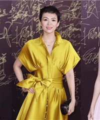 红毯上的女明星们,真的好冷