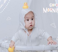 小鸭子都跑头上去了