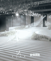 在10000平米的会场搭建一场城堡婚礼,一天的租金就是65W