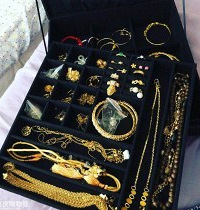 30多岁喜欢戴金首饰的女人是因为虚荣吗?来晒晒你的黄金首饰
