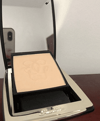 一直知道这些化妆品口碑不错,没想到用了后发现比想象的更好用