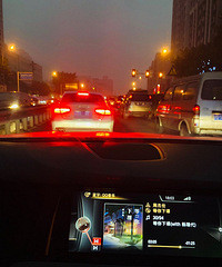 �������ܸ��ڰµϳ����棬����̫���۾�