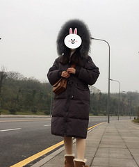 买的中长款羽绒服穿起好暖和,像行走中的棉被