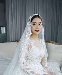 妆后拍出了复古女神的既视感,老公看到照片就迫不及待换成桌面了
