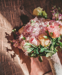 Ӹпʼİ飬𣬷ѩ㣬ƽ~