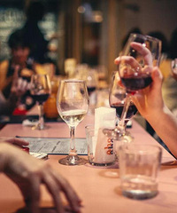 �����ǿ�Լ��Ծƾ��������������ǧ���������ˣ�