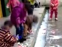 贫困县学生把免费牛奶倒排水沟