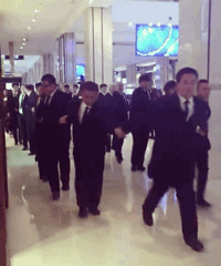 �����ֱ�����Χס��fensi�ȱ����٣�